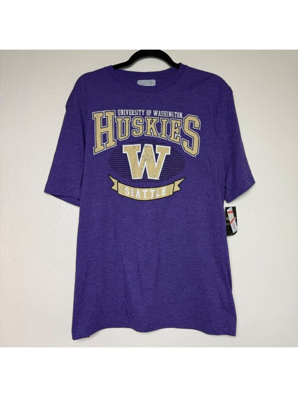 NWT University Of Washington Huskies Purple Graphic T-Shirt Mens Large